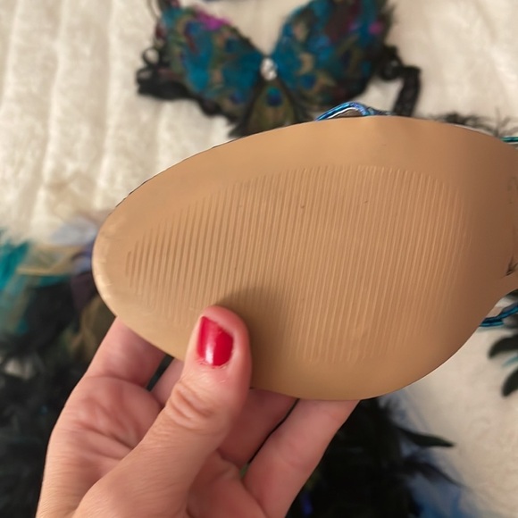 Peacock costume and brand new shoes - Picture 10 of 10